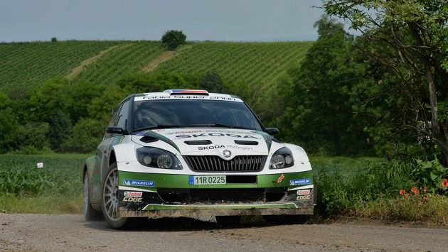 Jan Kopecký se Škodou Fabia S2000 na trati Rallye Hustopeče 2013. Jan Kopecký se Škodou Fabia S2000 na trati Rallye Hustopeče 2013.