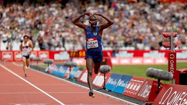 Mo Farah ozdobil mítink Diamantové ligy v Londýně nejlepším letošním světovým časem na 5000 metrů. Mo Farah ozdobil mítink Diamantové ligy v Londýně nejlepším letošním světovým časem na 5000 metrů.