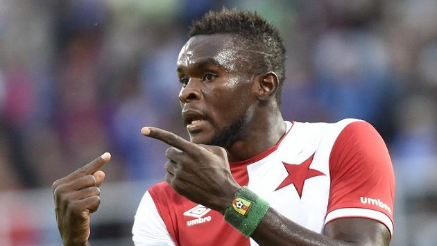 Michael Ngadeu Ngadjui ze Slavie při utkání s Olomoucí. Michael Ngadeu Ngadjui ze Slavie při utkání s Olomoucí.