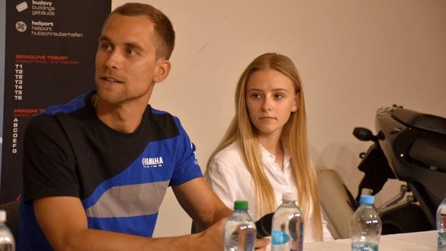Čeští jezdci Ondřej Ježek a Alexandra Pelikánová před závody MS superbiků v Brně. Čeští jezdci Ondřej Ježek a Alexandra Pelikánová před závody MS superbiků v Brně.
