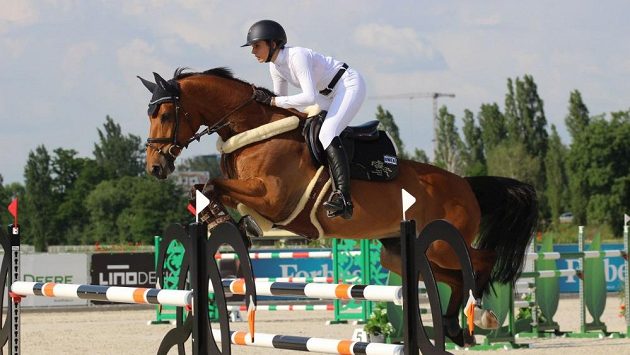 Anna Kellnerová při tréninku v Chuchli. Anna Kellnerová při tréninku v Chuchli.