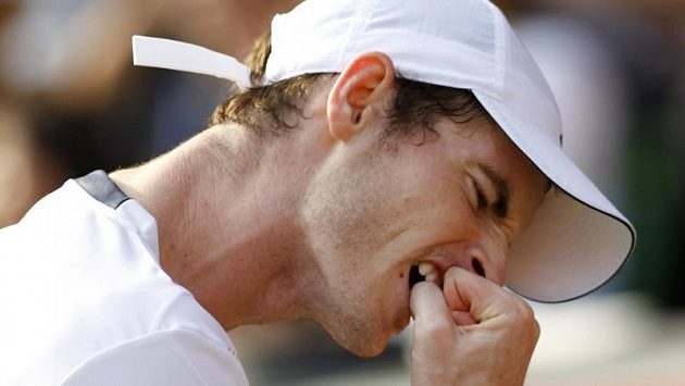 Andy Murray se hodně vztekal. Andy Murray se hodně vztekal.