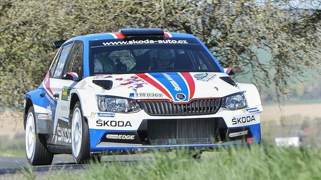 Jan Kopecký s vozem Škoda Fabia R5 na trati Rallye Šumava. Jan Kopecký s vozem Škoda Fabia R5 na trati Rallye Šumava.