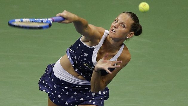 Karolína Plíšková v akci během čtvrtfinále US Open. Karolína Plíšková v akci během čtvrtfinále US Open.