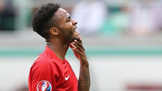 Anglický útočník Liverpoolu Raheem Sterling v červnovém utkání kvalifikace ME se Slovinskem. Anglický útočník Liverpoolu Raheem Sterling v červnovém utkání kvalifikace ME se Slovinskem.