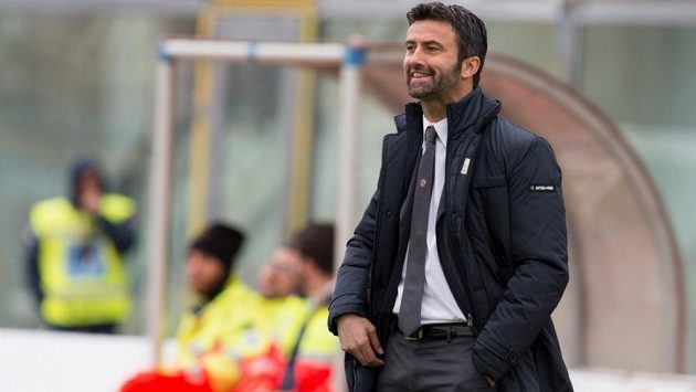 Jedním z trenérů, který by mohl od nové sezóny vést fotbalovou Spartu, je bývalý italský reprezentant Christian Panucci. Jedním z trenérů, který by mohl od nové sezóny vést fotbalovou Spartu, je bývalý italský reprezentant Christian Panucci.
