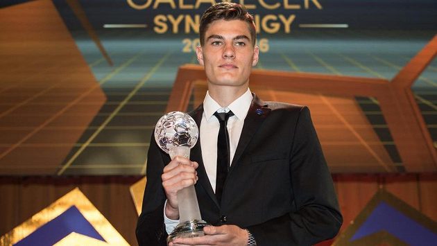 Talent sezóny Patrik Schick. Talent sezóny Patrik Schick.