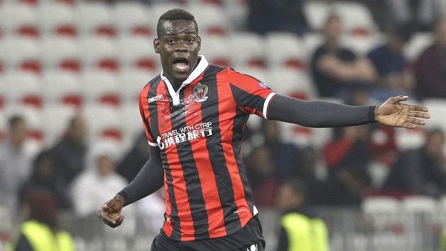 Mario Balotelli bude Nice několik zápasů scházet. Mario Balotelli bude Nice několik zápasů scházet.