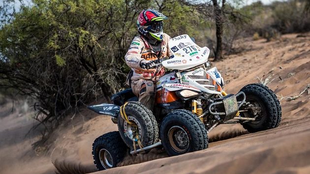 Čtyřkolkář Zdeněk Tůma se chystá na slavný Dakar. Čtyřkolkář Zdeněk Tůma se chystá na slavný Dakar.