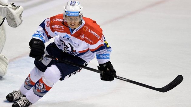 Útočník Tyler Redenbach se vrací do Pardubic. Útočník Tyler Redenbach se vrací do Pardubic.