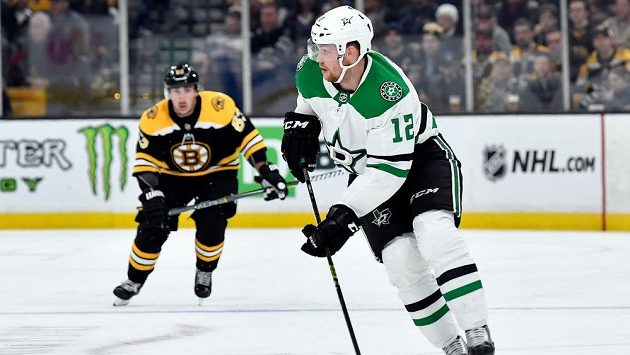Útočník Dallasu Radek Faksa v TD Garden během duelu s Bostonem Útočník Dallasu Radek Faksa v TD Garden během duelu s Bostonem