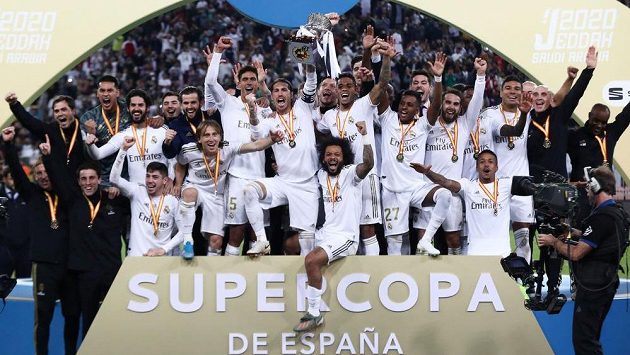 Fotbalisté Realu Madrid jásají, pojedenácté v historii vyhráli španělský Superpohár. Fotbalisté Realu Madrid jásají, pojedenácté v historii vyhráli španělský Superpohár.