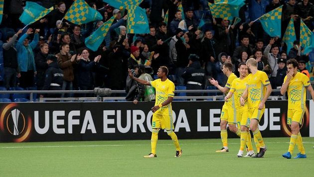 Fotbalisté Astany slaví vítězství v Evropské lize nad Maccabi Tel Aviv. Fotbalisté Astany slaví vítězství v Evropské lize nad Maccabi Tel Aviv.