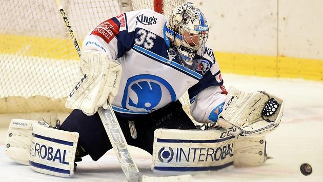 Plzeňský brankář Matěj Machovský při utkání v Vítkovicemi. Plzeňský brankář Matěj Machovský při utkání v Vítkovicemi.