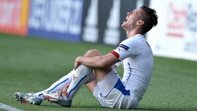 Václav Kadlec ještě v dresu reprezentační jednadvacítky. Václav Kadlec ještě v dresu reprezentační jednadvacítky.