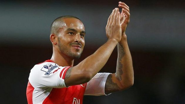 Theo Walcott se vrací do sestavy Arsenalu. Theo Walcott se vrací do sestavy Arsenalu.