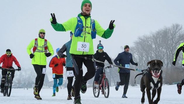 Martin Pagáč - zuřivý reportér a "Muž, který běhá na psu". Martin Pagáč - zuřivý reportér a "Muž, který běhá na psu".