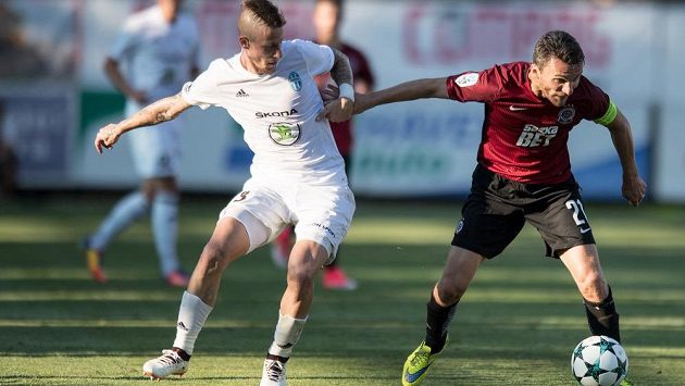 Jiří Fleišman ještě v dresu Mladé Boleslavi v utkání se Spartou. Jiří Fleišman ještě v dresu Mladé Boleslavi v utkání se Spartou.