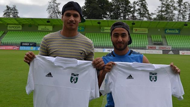 Nové posily Karviné. Venezuelští fotbalisté Eric Ramiréz (vlevo) a Ricardo Piňa. Nové posily Karviné. Venezuelští fotbalisté Eric Ramiréz (vlevo) a Ricardo Piňa.