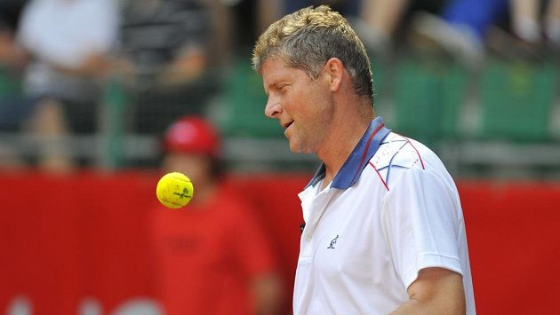 Tenisový challenger Czech Open, exhibiční utkání - Jiří Novák. Tenisový challenger Czech Open, exhibiční utkání - Jiří Novák.