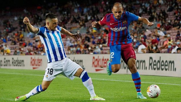 Martin Braithwaite z Barcelony (vpravo) se blýskl dvěma góly a asistencí Martin Braithwaite z Barcelony (vpravo) se blýskl dvěma góly a asistencí