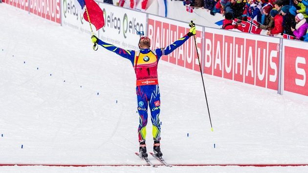 Francouzský biatlonista Martin Fourcade zcela jednoznačně opanoval stíhací závod mužů na MS v Oslu. Francouzský biatlonista Martin Fourcade zcela jednoznačně opanoval stíhací závod mužů na MS v Oslu.