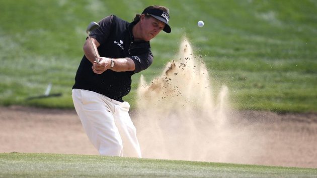 Phil Mickelson na turnaji v Abú Dhabí. Phil Mickelson na turnaji v Abú Dhabí.