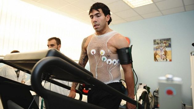 Měl Carlos Tévez při zdravotní prohlídce v Juventusu nadváhu? Argentinský útočník to popírá. Měl Carlos Tévez při zdravotní prohlídce v Juventusu nadváhu? Argentinský útočník to popírá.
