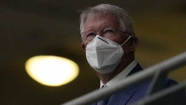 Sir Alex Ferguson na tribuně stadionu Wembley před utkáním Anglie - Skotsko. Sir Alex Ferguson na tribuně stadionu Wembley před utkáním Anglie - Skotsko.