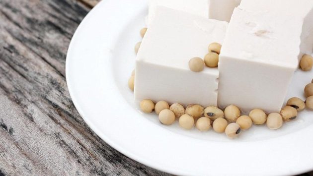 Je tofu vhodným zdrojem bílkovin pro sportovce? Je tofu vhodným zdrojem bílkovin pro sportovce?