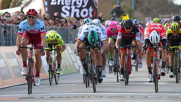 Německý spurtér Marcel Kittel se dočkal prvního vítězství v nové cyklistické sezóně (ilustrační foto). Německý spurtér Marcel Kittel se dočkal prvního vítězství v nové cyklistické sezóně (ilustrační foto).