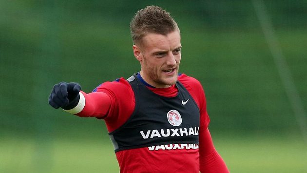 Jamie Vardy by už dnes mohl dotáhnout svůj přestup do Arsenalu. Jamie Vardy by už dnes mohl dotáhnout svůj přestup do Arsenalu.