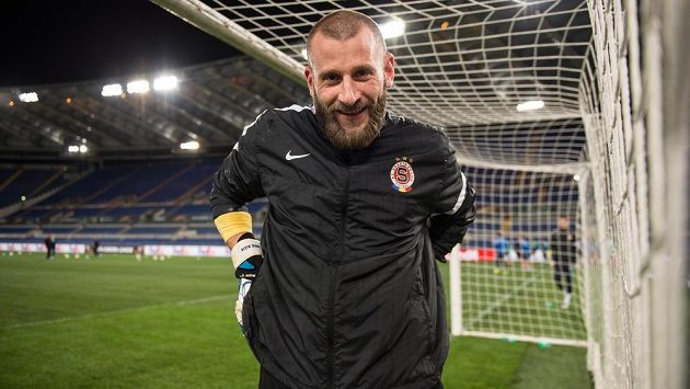 Brankář Sparty David Bičík během tréninku na Olympijském stadiónu v Římě. Brankář Sparty David Bičík během tréninku na Olympijském stadiónu v Římě.