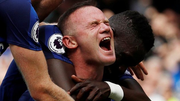 Wayne Rooney a jeho velká radost po prvním gólu, který vstřelil za Everton v Premier League. Wayne Rooney a jeho velká radost po prvním gólu, který vstřelil za Everton v Premier League.