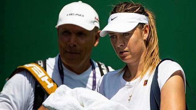 Ruská tenistka Maria Šarapovová údajně končí spolupráci se švédským trenérem Thomasem Högstedtem. Ruská tenistka Maria Šarapovová údajně končí spolupráci se švédským trenérem Thomasem Högstedtem.