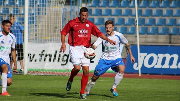 Miroslav Slepička v dresu Táborska během utkání v Ústí nad Labem. Miroslav Slepička v dresu Táborska během utkání v Ústí nad Labem.