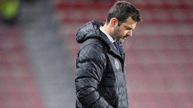 Trenér Andrea Stramaccioni se nejspíš angažmá v Udine nedočká. Trenér Andrea Stramaccioni se nejspíš angažmá v Udine nedočká.