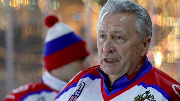 Ruská hokejová legenda Alexandr Jakušev na snímku z prosince loňského roku. Ruská hokejová legenda Alexandr Jakušev na snímku z prosince loňského roku.