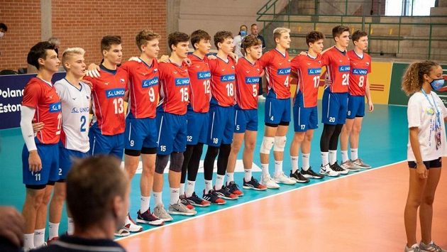Čeští hráči do 18 let vezou z volejbalového mistrovství Evropy v Itálii stříbrné medaile. Čeští hráči do 18 let vezou z volejbalového mistrovství Evropy v Itálii stříbrné medaile.