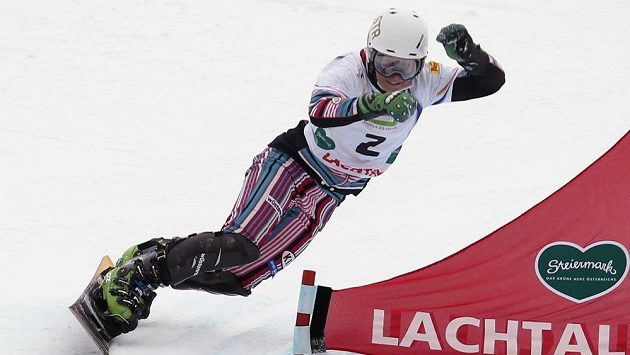 Česká snowboardistka Ester Ledecká získala velký křišťálový glóbus za vítězství ve Světovém poháru. Česká snowboardistka Ester Ledecká získala velký křišťálový glóbus za vítězství ve Světovém poháru.