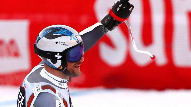 Nor Aksel Lund Svindal se raduej z triumfu ve Val Gardeně. Nor Aksel Lund Svindal se raduej z triumfu ve Val Gardeně.