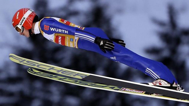 Němec Richard Freitag vyhrál kvalifikaci v Oberstdorfu výkonem 130,5 metru Němec Richard Freitag vyhrál kvalifikaci v Oberstdorfu výkonem 130,5 metru