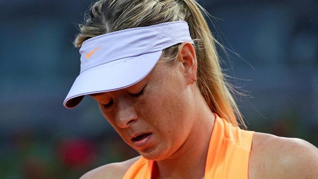 Maria Šarapovová si na letošním Roland Garros nezahraje. Maria Šarapovová si na letošním Roland Garros nezahraje.