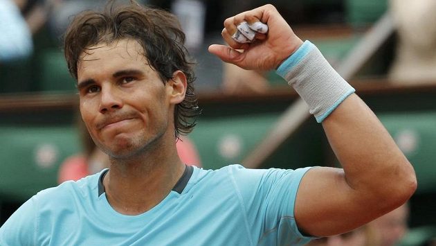 Radost Rafaela Nadala po postupu do čtvrtfinále French Open. Radost Rafaela Nadala po postupu do čtvrtfinále French Open.
