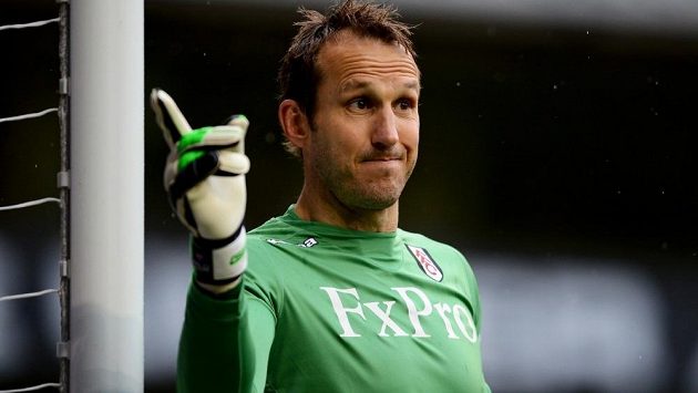 Brankář Mark Schwarzer ještě v dresu Fulhamu. Brankář Mark Schwarzer ještě v dresu Fulhamu.