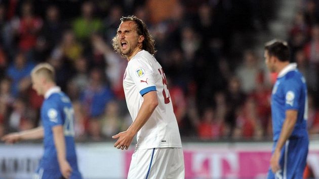 Petr Jiráček byl blízko vedoucímu gólu, ale chvíli před koncem zápasu orazítkoval jen tyč italské branky. Petr Jiráček byl blízko vedoucímu gólu, ale chvíli před koncem zápasu orazítkoval jen tyč italské branky.