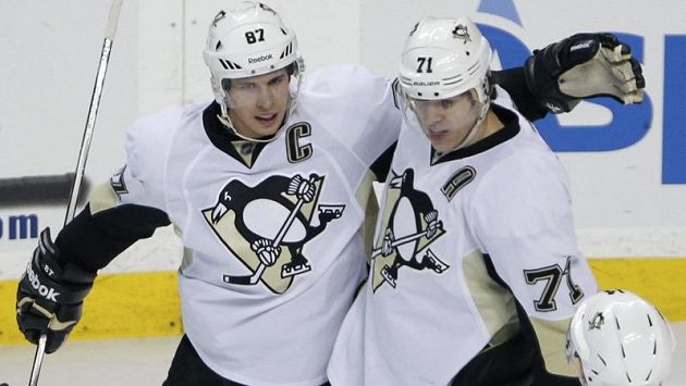 Jevgenij Malkin (vpravo) v posledním utkání Pittsburghu s Bostonem. Jevgenij Malkin (vpravo) v posledním utkání Pittsburghu s Bostonem.