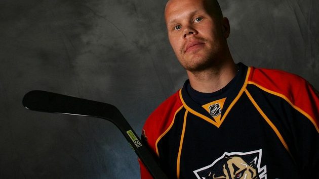 Olli Jokinen v dresu Floridy, za tento klub odehrál nejvíce zápasů v NHL. Olli Jokinen v dresu Floridy, za tento klub odehrál nejvíce zápasů v NHL.
