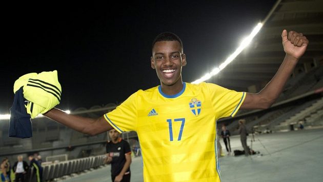 Alexander Isak v dresu švédské reprezentace Alexander Isak v dresu švédské reprezentace
