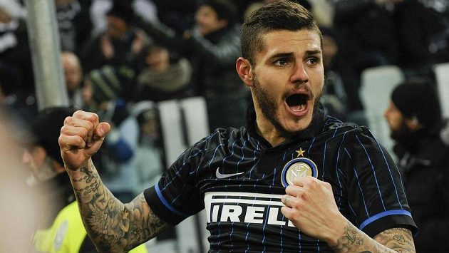 Mauro Icardi z Interu Milán se raduje poté, co vyrovnal ligovém duelu s Juventusem. Mauro Icardi z Interu Milán se raduje poté, co vyrovnal ligovém duelu s Juventusem.